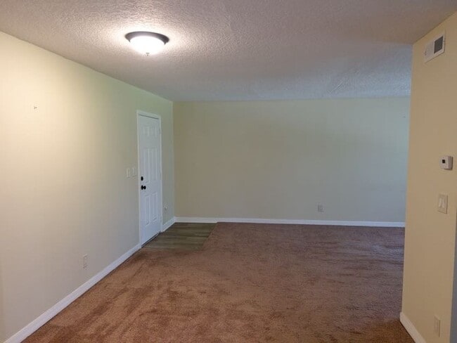 Building Photo - 1050 Wayne Ave