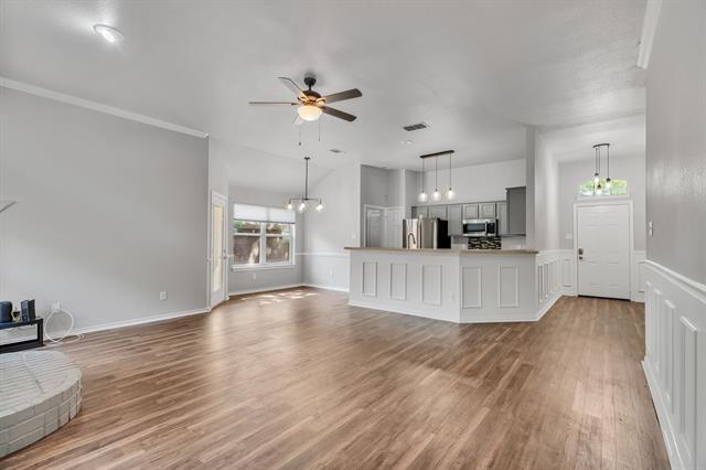 Building Photo - 5927 Sagebrush Trail