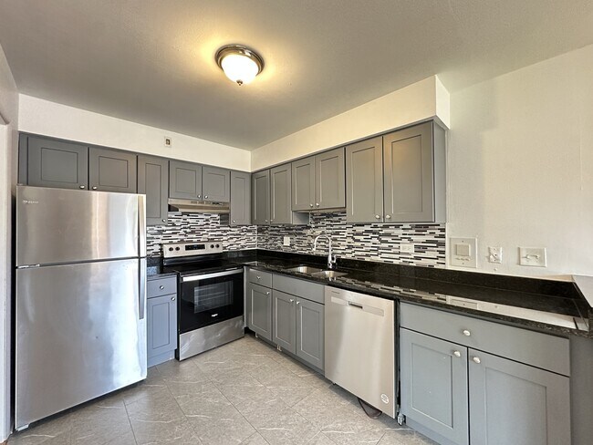 Foto del edificio - 1653 Oakwood Ave