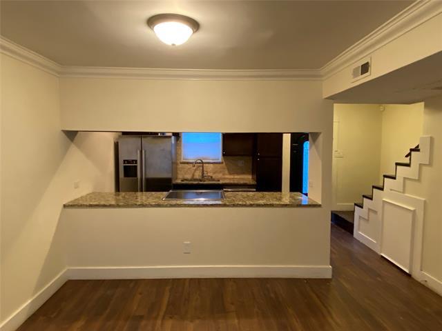 Foto del edificio - 3627 Dickason Ave
