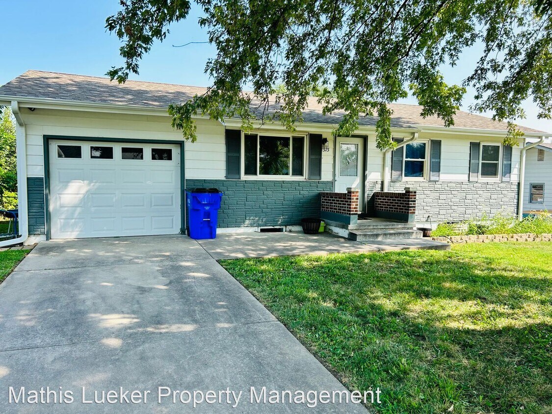 Primary Photo - 4 br, 2 bath House - 1515 Johnson Drive