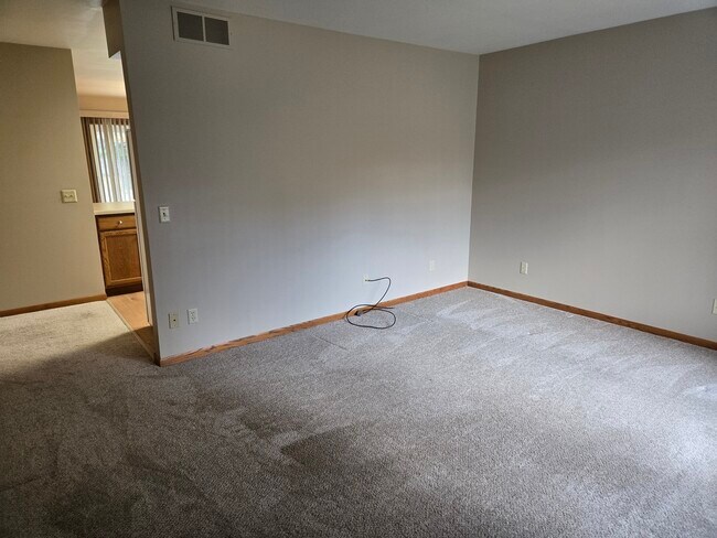 Foto del edificio - 1600 Dennis Dr