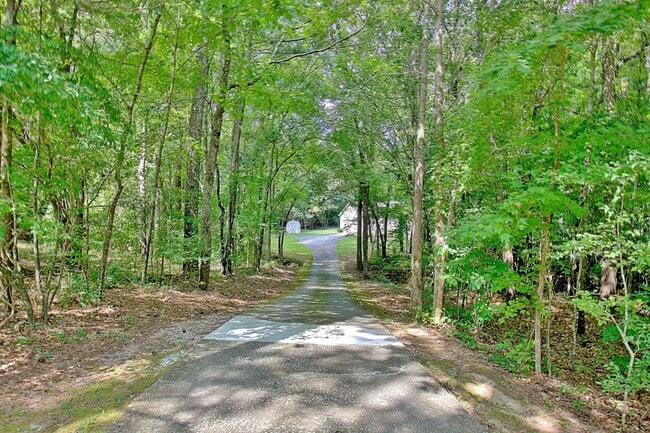Building Photo - 140 Felton Ct