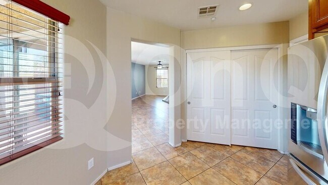 Building Photo - 2777 E Bart St