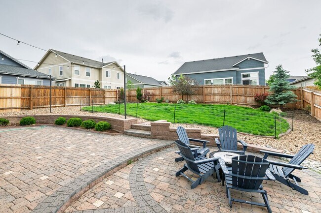 Foto del edificio - Impressive 4 Bed, 4.5 bath home in the Whe...