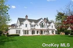 Foto del edificio - 187 Hewlett Neck Rd