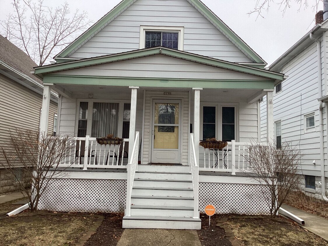 Primary Photo - Bayview SFH 3 Bedroom/2 Full Baths w/ 2.5 ...
