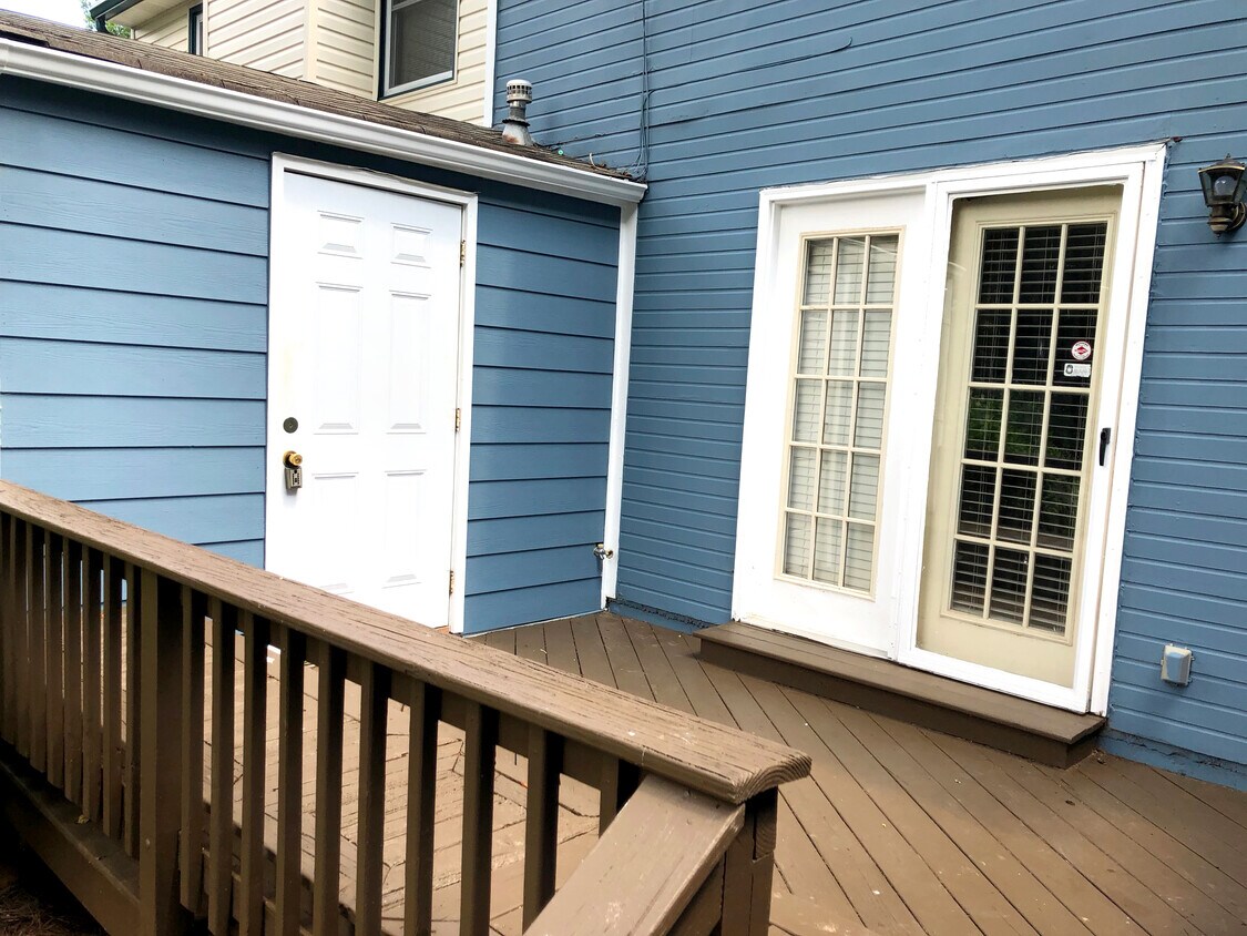 1013 Afton Way, Smyrna, GA 30080 Townhouse for Rent in Smyrna, GA