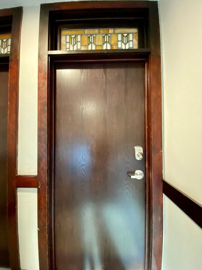 Foto del edificio - Available August 1st - 2 Bed 1 Bath, Bonus...