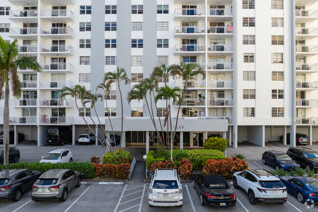 Foto del edificio - Plaza Towers South