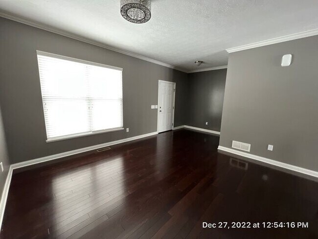 Foto del edificio - Upper Albany West