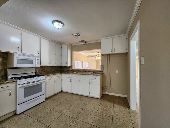 Foto del edificio - 1013 14th Ave N