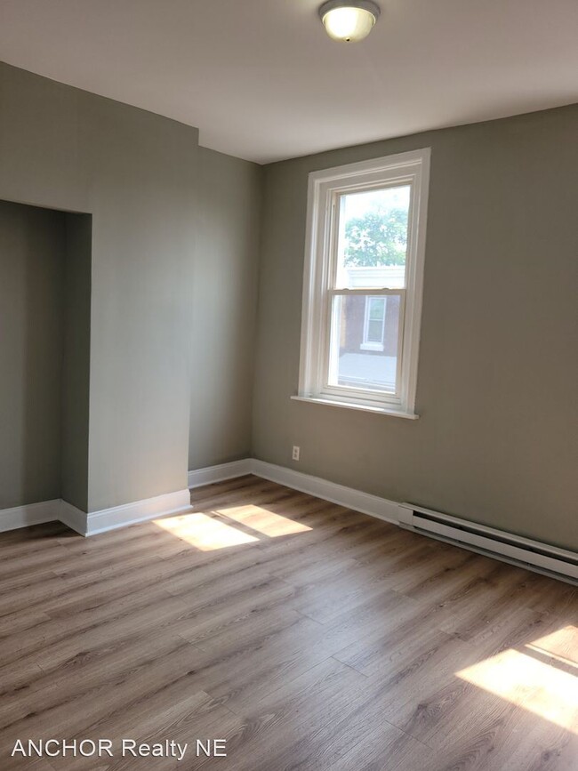 Building Photo - 3 br, 1 bath House - 406 N Hobart St