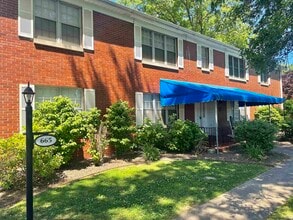 Building Photo - 665 St Mary's Dr