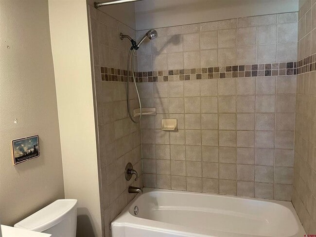 Building Photo - Spacious condo in the core area of Pagosa