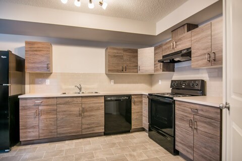 Building Photo - 4705-A-4749 49 Ave