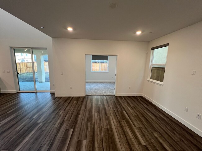 Foto del edificio - Gorgeous Brand New Sacramento Floorplan!