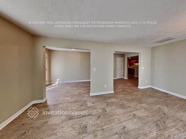 Foto del edificio - 4536 Parkway Cir