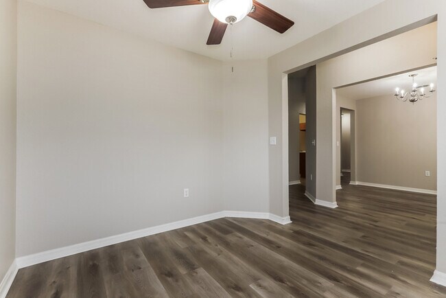 Building Photo - 6714 Krenson Oaks Cir