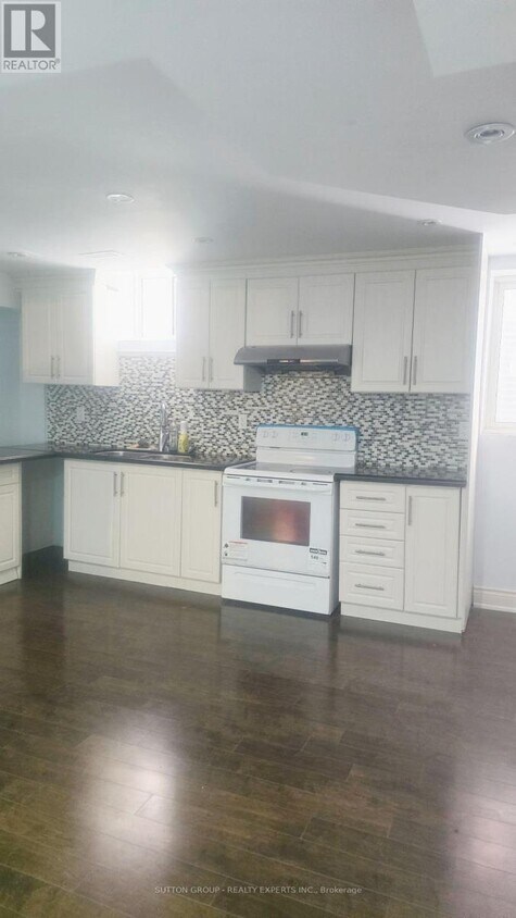 Building Photo - 158 Bayhampton Dr