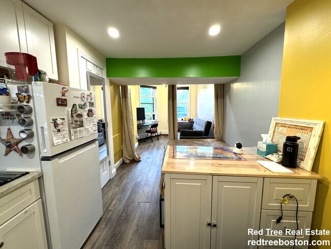 Foto del edificio - 482 Beacon St