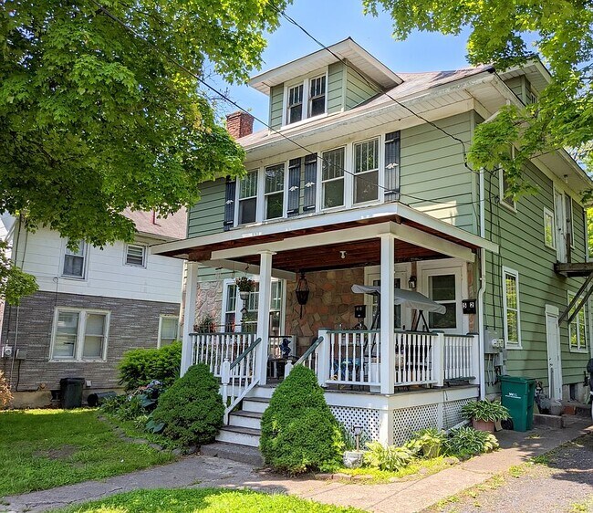 52 Lenox Ave Unit 52, East Stroudsburg, PA 18301 Apartments in East Stroudsburg, PA