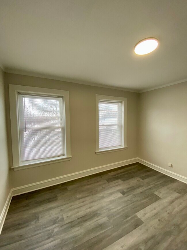 Foto del edificio - 5319 N Hoyne Ave