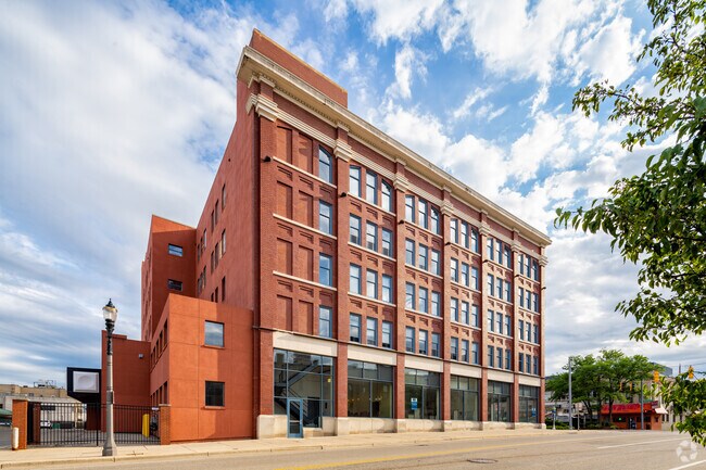 Building Photo - The Arbaugh