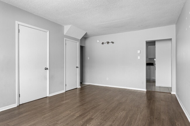 Building Photo - Spacieux Appartement 1 chambre – Hull, Gatineau | À 5 minutes d’Ottawa