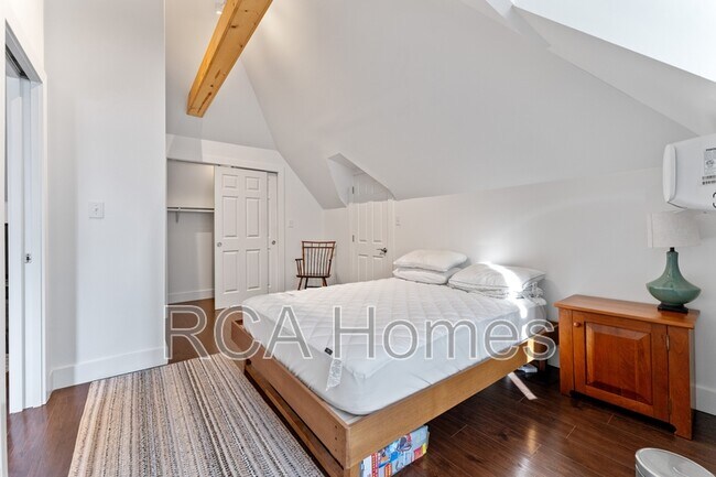 Foto del edificio - 6116.5 Guilford Ave