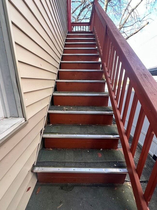 Photo - 1524 1/2 Centre Avenue Apartment