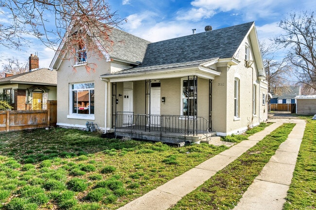 Building Photo - 3162 Adams Ave