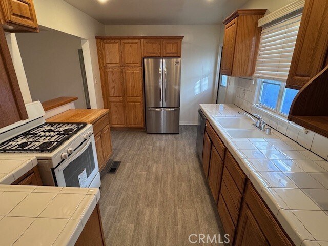 Building Photo - 4525 Alta Canyada Rd