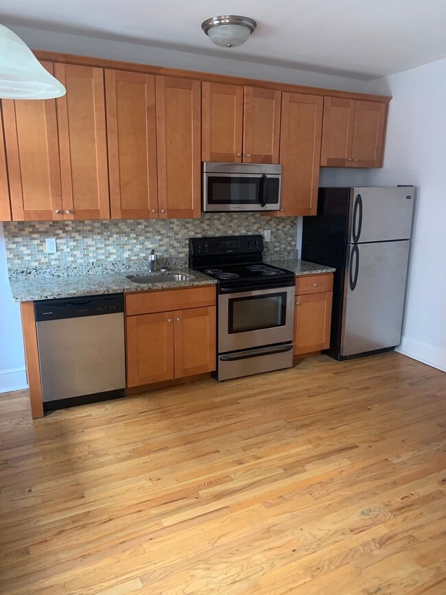 Building Photo - Hampton Park Apartments