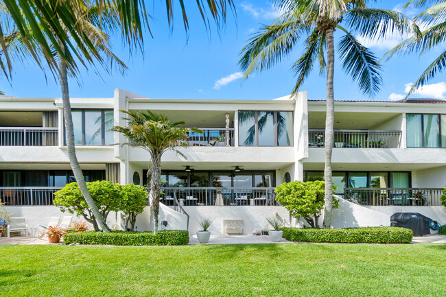 Foto del edificio - 2335 S Ocean Blvd