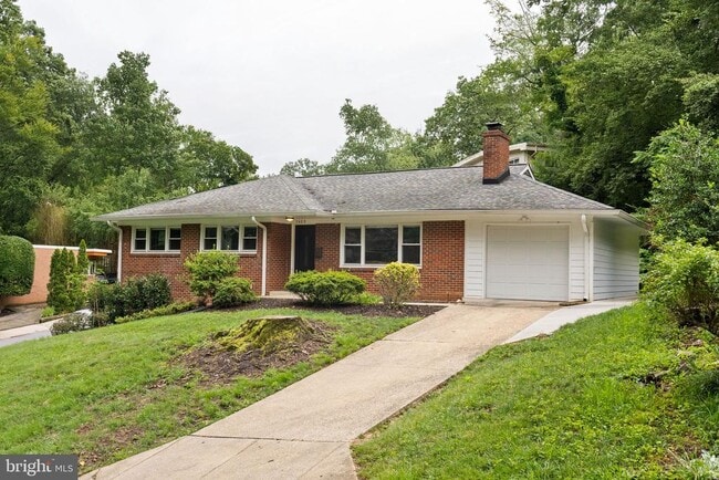 Building Photo - 7409 Aspen Ave