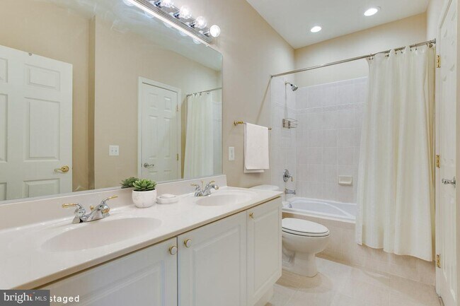 Building Photo - 4320 Cannon Ridge Ct