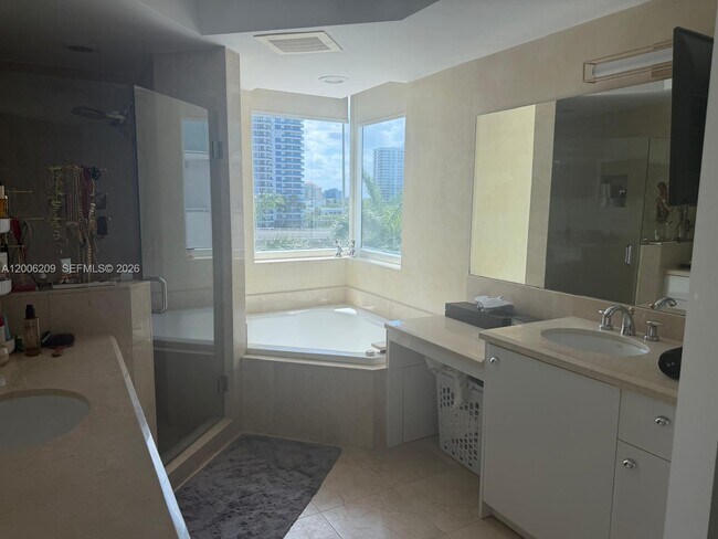 Foto del edificio - 19400 Turnberry Way