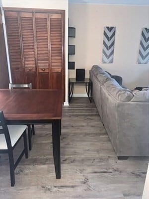 Building Photo - 140 Kenrick St