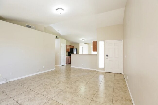 Foto del edificio - 9048 W Chanute Pass