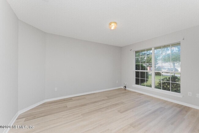 Foto del edificio - 5434 Bristol Bay Ln N