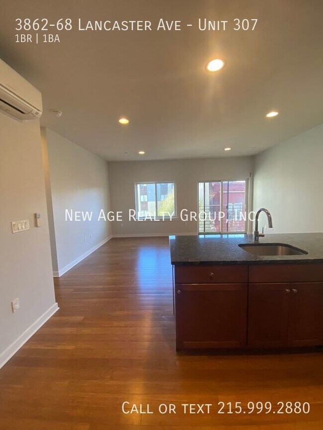 Foto del edificio - 3862-68 Lancaster Ave