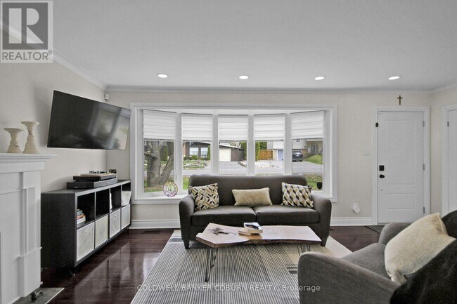 Building Photo - 5274 Driscoll Dr