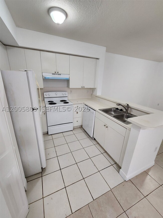 Foto del edificio - 11060 SW 196th St