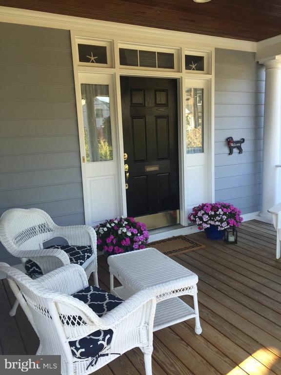 Building Photo - 8807 Ridge Rd