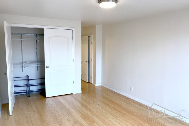 Building Photo - 483 Ocean Parkway #4AR