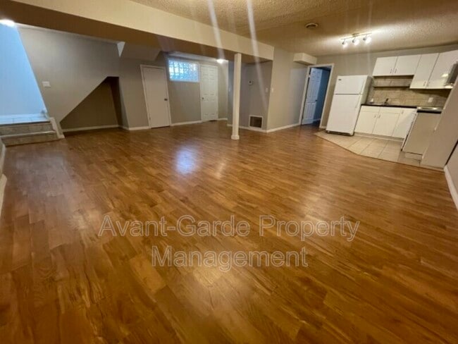 Building Photo - 51 Lambert Crescent