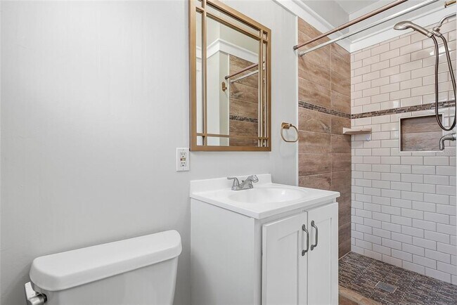 Building Photo - 11729 Wesson Cir E