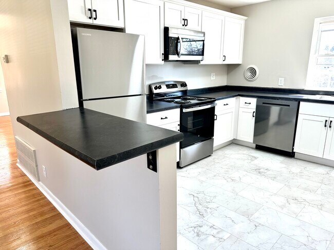 Foto del edificio - 2722 Riedling Dr.