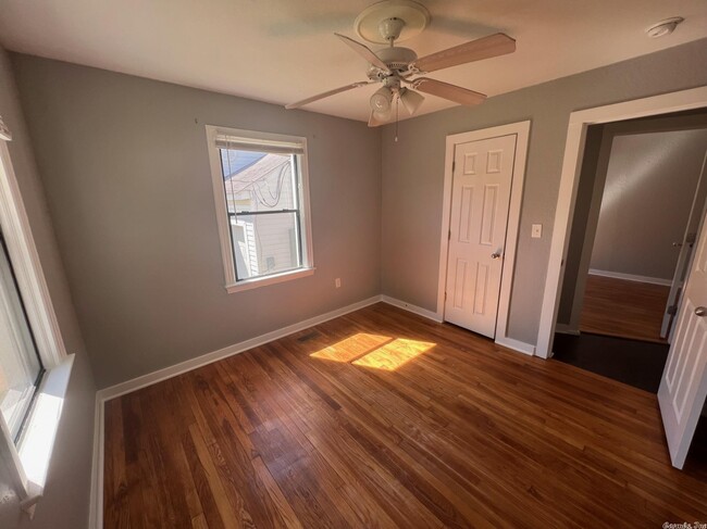Building Photo - 308 N Olive St